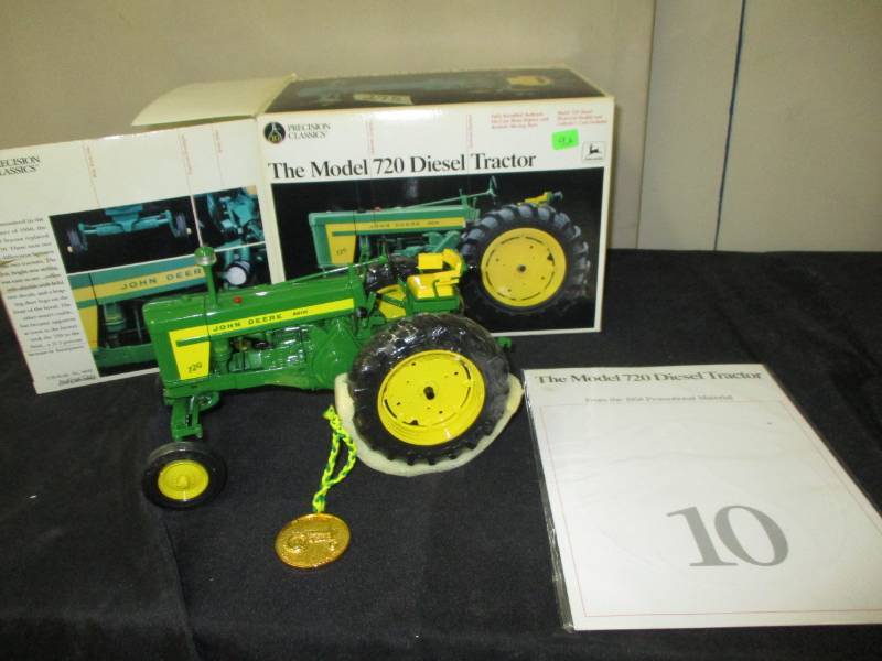 lot 92 image: Model 720 Diesel Tractor