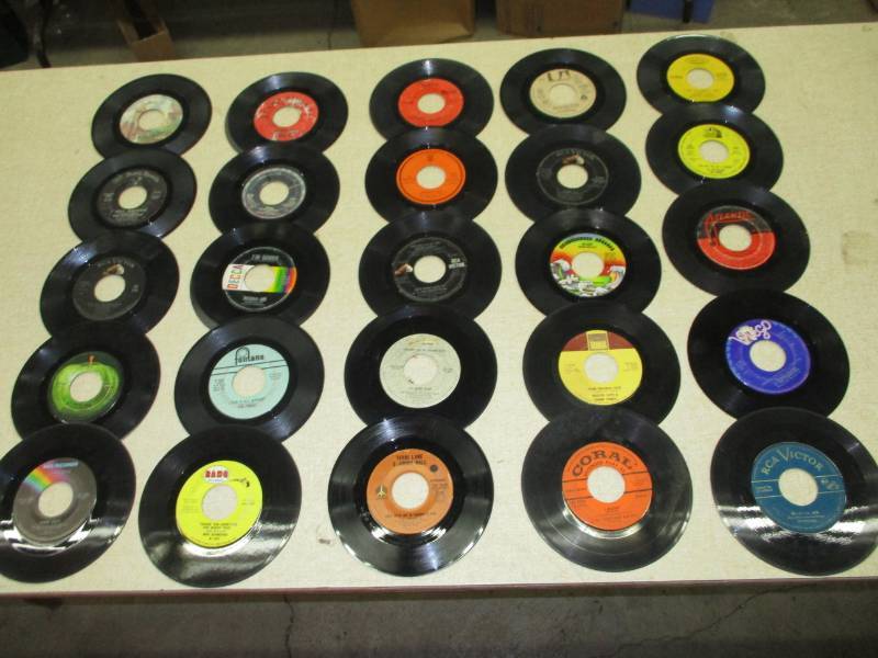 lot 109 image: 30- 45records