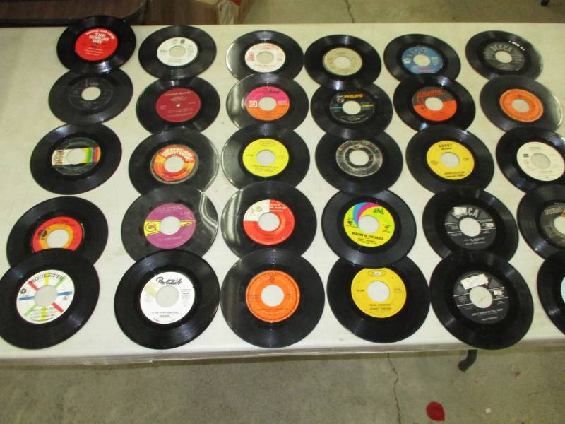 lot 120 image: 30- 45Records
