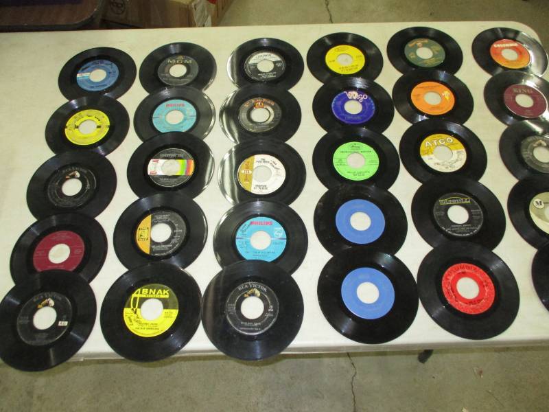 lot 125 image: 30- 45Records