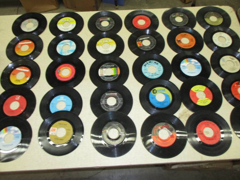 lot 130 image: 30- 45Records