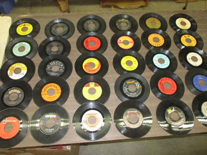 lot 134 image: 30- 45Records