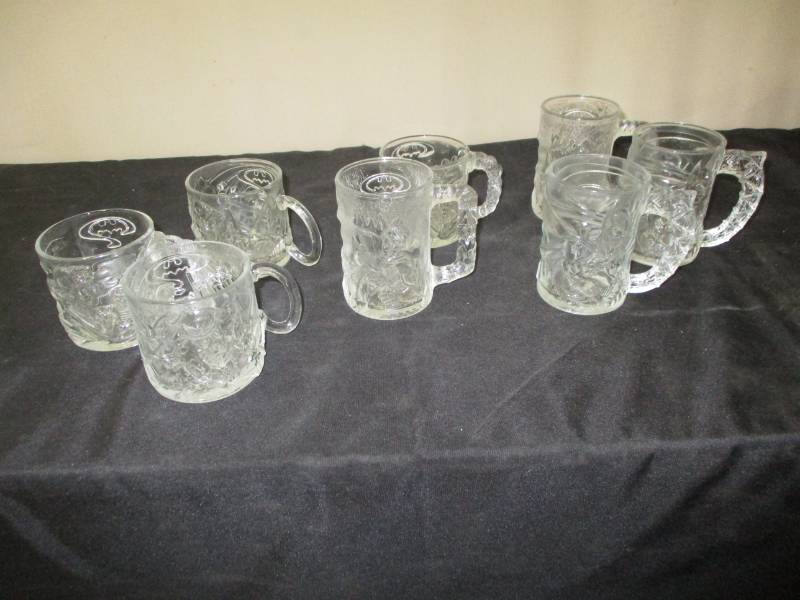 lot 138 image: Superhero Cups