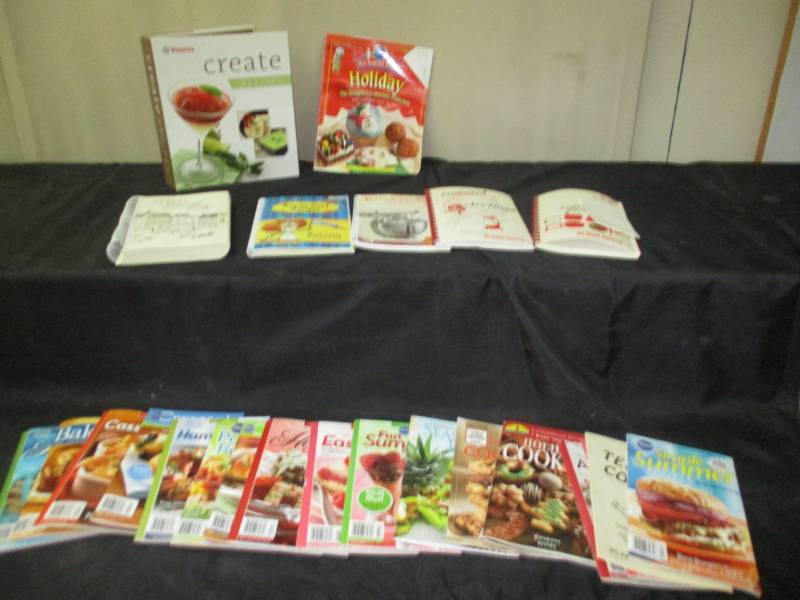 lot 174 image: Cookbooks