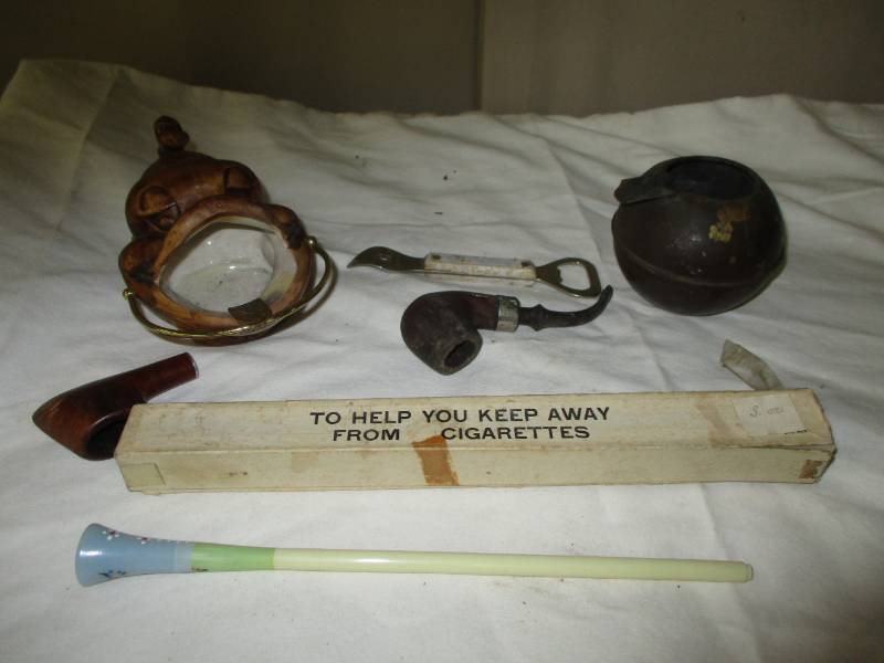lot 189 image: pipes, ashtrays,