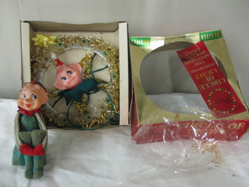 lot 197 image: Elf Tree topper and elf very old