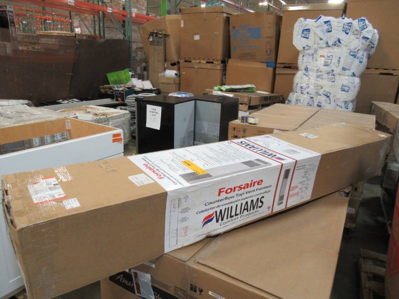 lot 60 image: Williams Forsaire 65,000 BTUHr Counterflow Top-Vent Wall Furnace Natural Gas Heater, 6508632