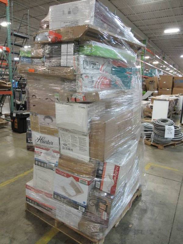 lot 78 image: WHOLESALE MIXED PALLET OF RETURNS - OUTDOOR LIGHTING AND BATHROOM EXHAUST FANS