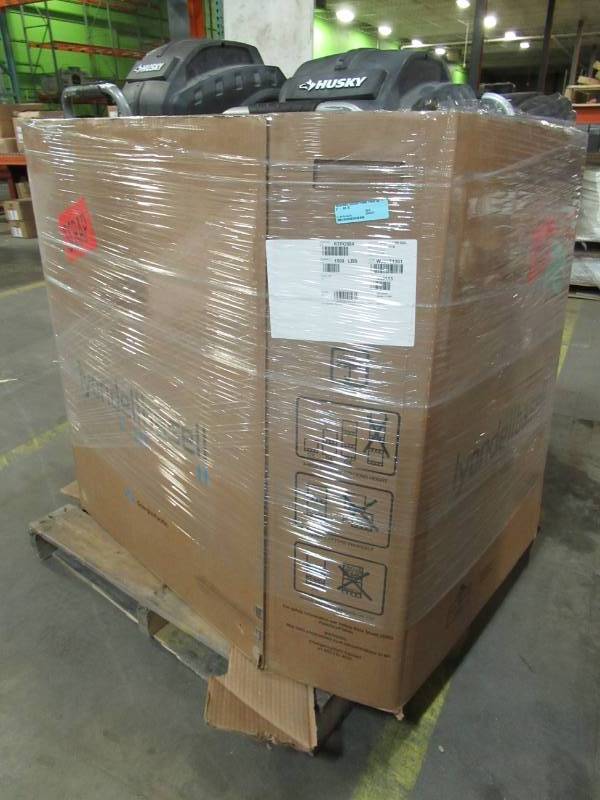 lot 89 image: WHOLESALE PALLET OF RETURNS - HUSKY & DEWALT AIR COMPRESSORS