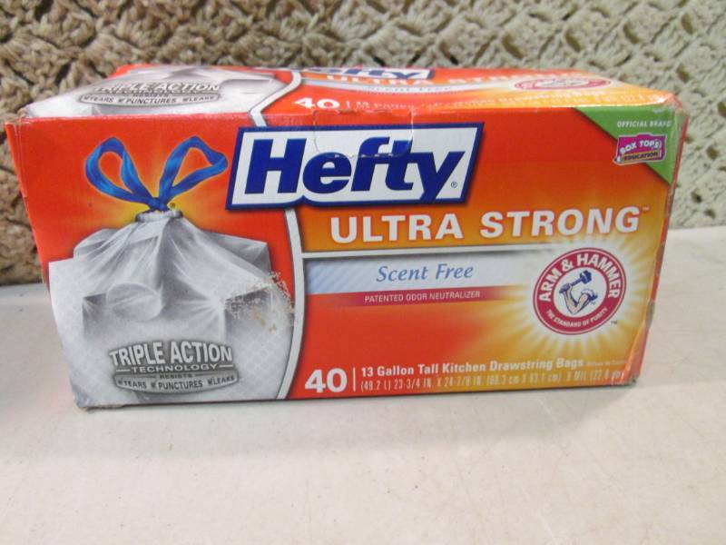 Box of 40 Hefty Ultra Strong 13 Gal...