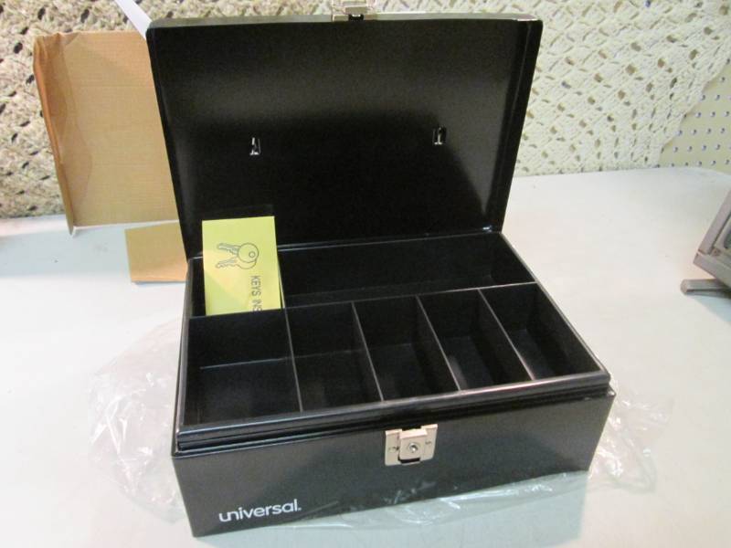 Universal Locking Cash Box with Key...
