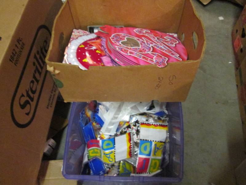 Large Lot of Misc Valentines and Gr...