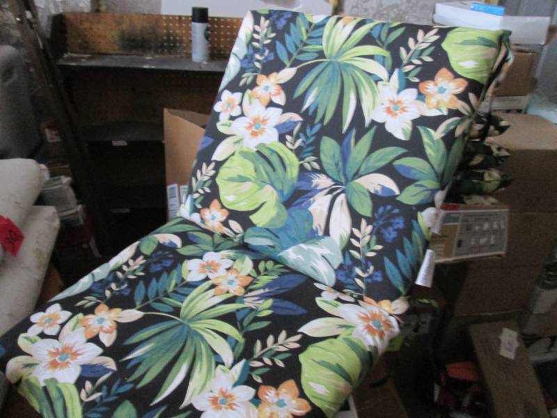 Lot of 6 Hampton Bay Outdoor Dinig ...