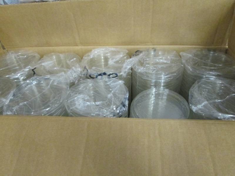 lot 4 image: Solo Bare Eco-Forward RPET Deli Con...