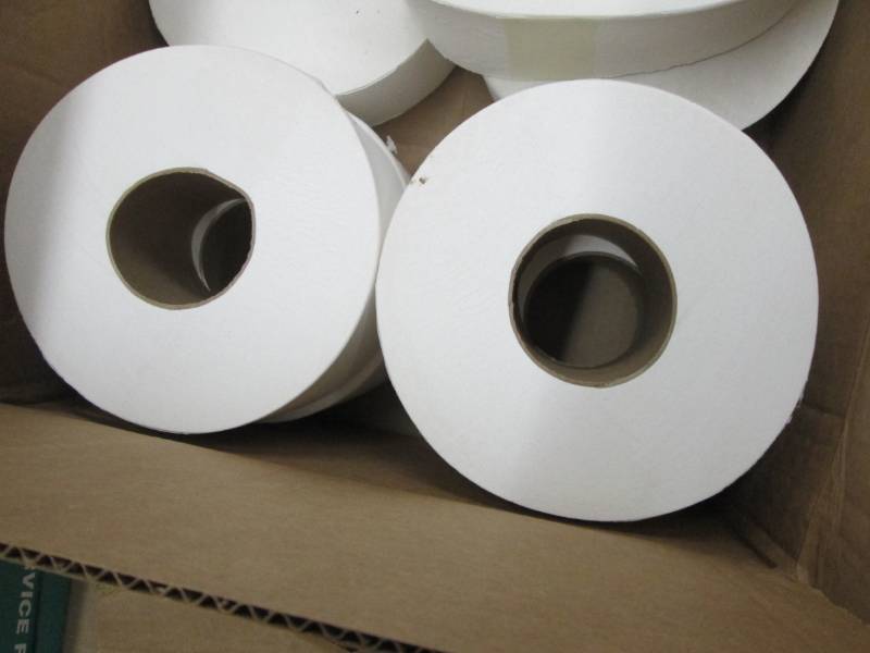 lot 39 image: 10 Rolls Skilcraft 9 inch Jumbo Toi...