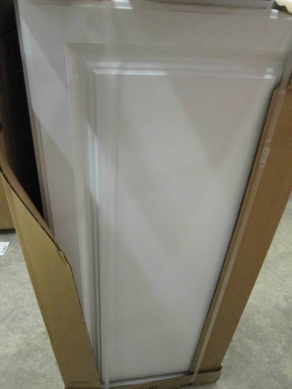 lot 79 image: 18 x42 inch White Sateen Wall Cabin...