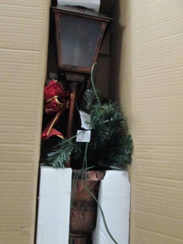 lot 130 image: Holiday Lantern in Pot, open box, u...