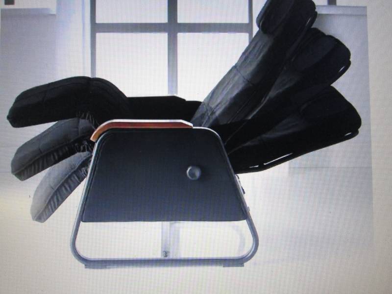 lot 201 image: Zero Gravity Chair open box Retail ...