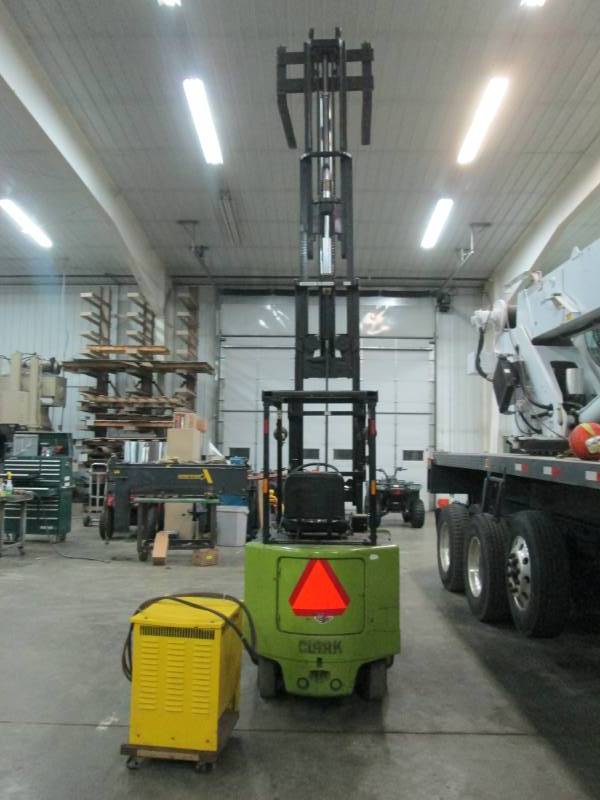 lot 2 image: Clark Forklift Model EC500-50F