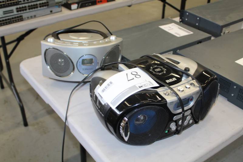 lot 87 image: RCA, Emerson AMFM Stereo CD Portable Players