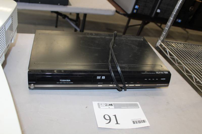lot 91 image: 2008 Toshiba DVD -RWR RWR Digital Cinema Progressive DVD Video Recorder