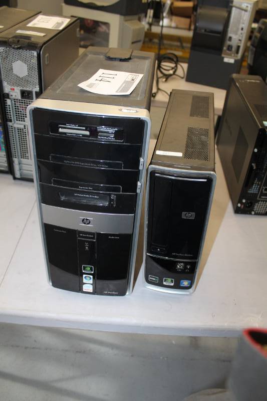 lot 114 image: HP Computer Desktops