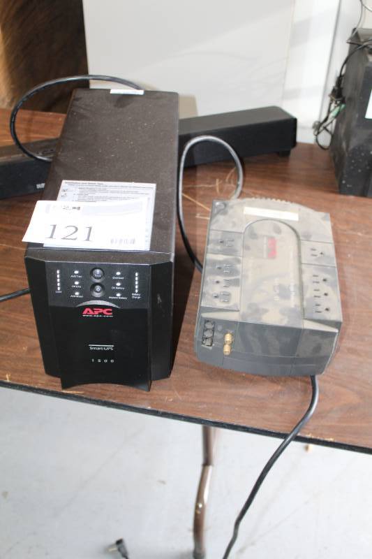 lot 121 image: APC Smart-UPS 1500, Back-UPS ES 725 Battery Backup plus Surge Protection
