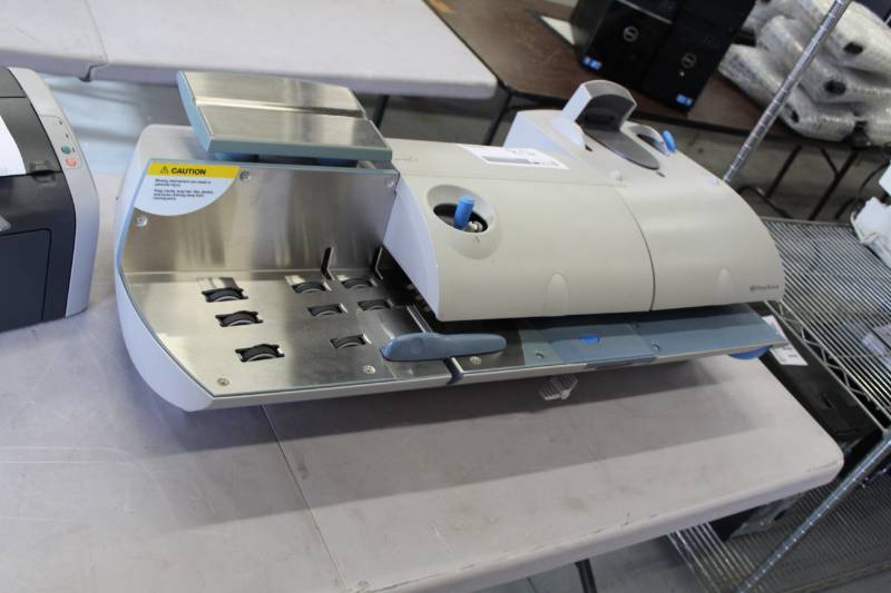 lot 53 image: 1990 Pitney Bowes Printer Mail System Scale Machine