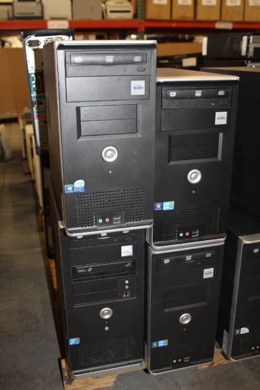 lot 104 image: Nobilis Computer Desktops