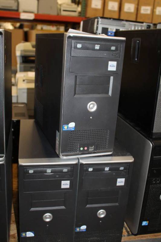 lot 105 image: Nobilis Computer Desktops