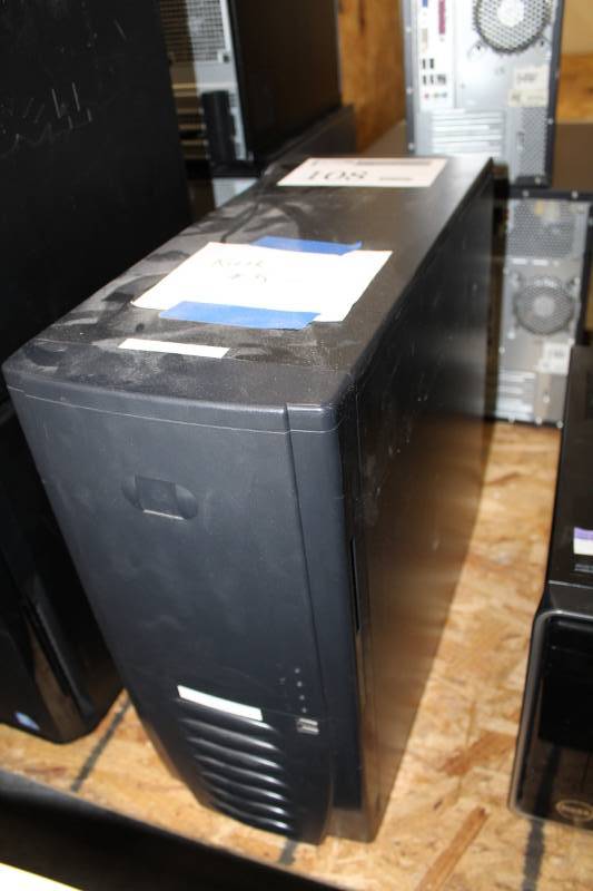 lot 108 image: Computer Desktops