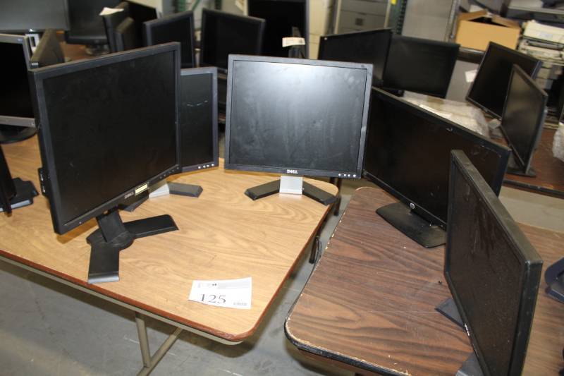 lot 125 image: Dell,HP Computer Monitors