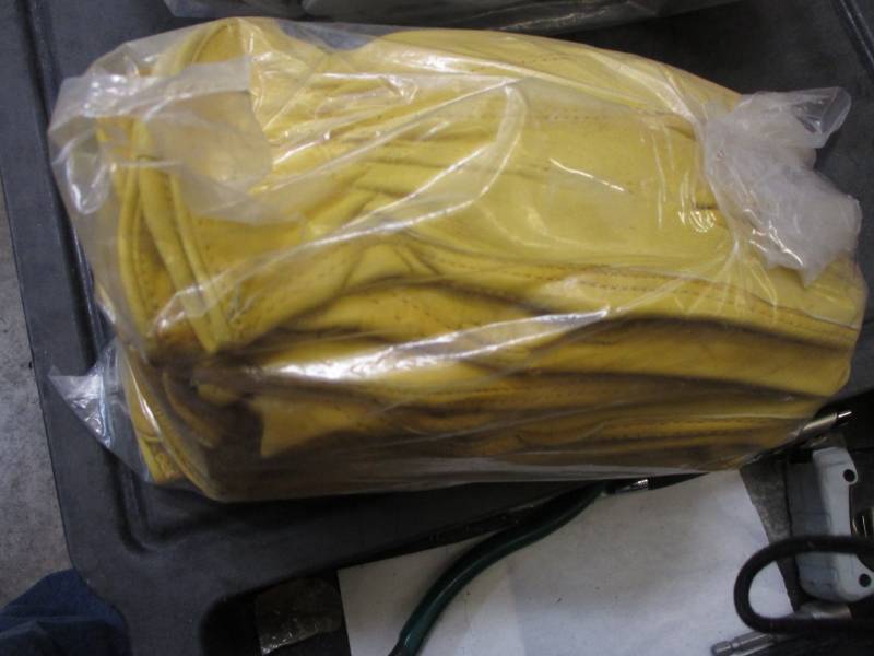 Medium Leather Gloves