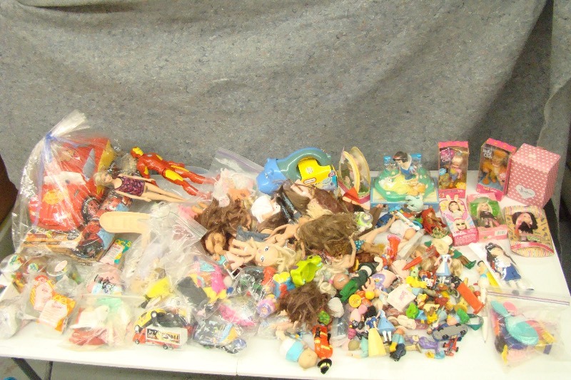 lot 132 image: Large of Vintage New etc. Dolls, Toys, etc.