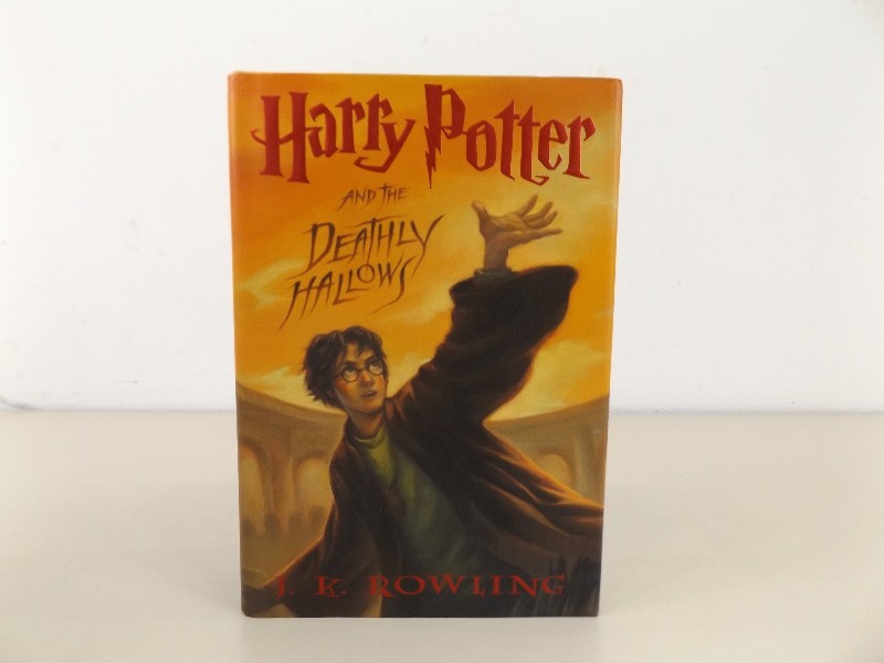 lot 12 image: First American Edition Harry Potter and the Deathly Hollows
