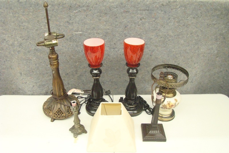 lot 166 image: Lot of Newer etc. Lamps