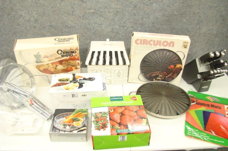 lot 178 image: Lot of New etc. Kitchen Wares