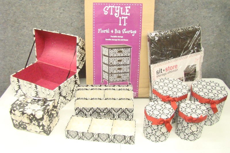 lot 185 image: Lot of New etc. Storage Boxes