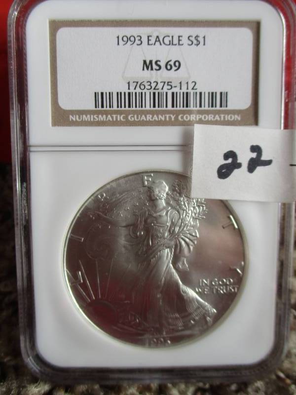 lot 22 image: 1993  Silver American Eagle MS69