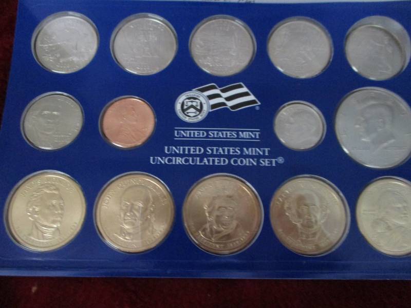 lot 186 image: 2008 US Mint Uncirculated Coin Set Philidelphia