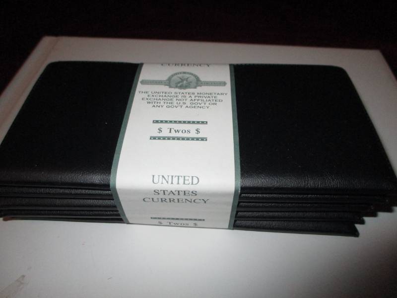 lot 239 image: 2003-5 Uncirculated $2 Bills