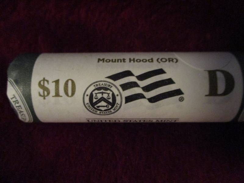 lot 246 image: 2010 D Roll of Mount Hood Quarters