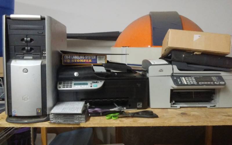 lot 15 image: Computers, Printers, Office Supplies