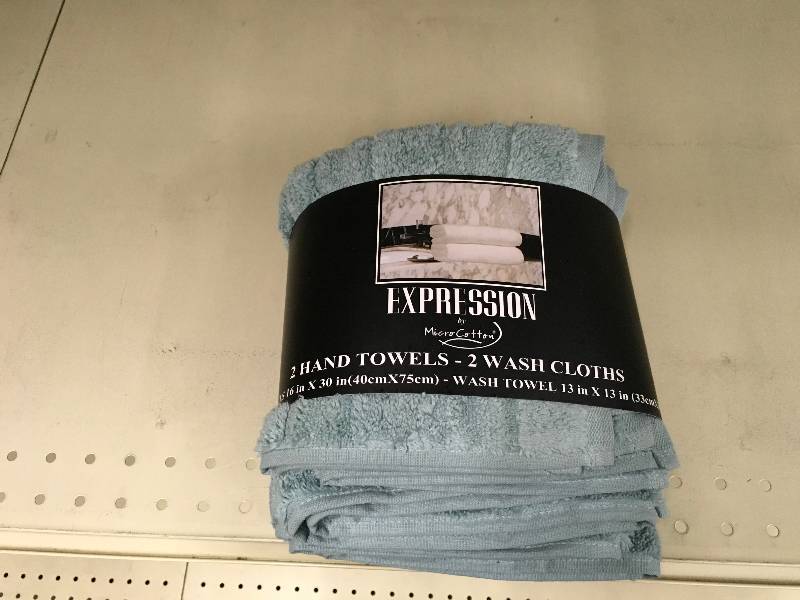 Awave 4Pk Towels, Retail $11.99