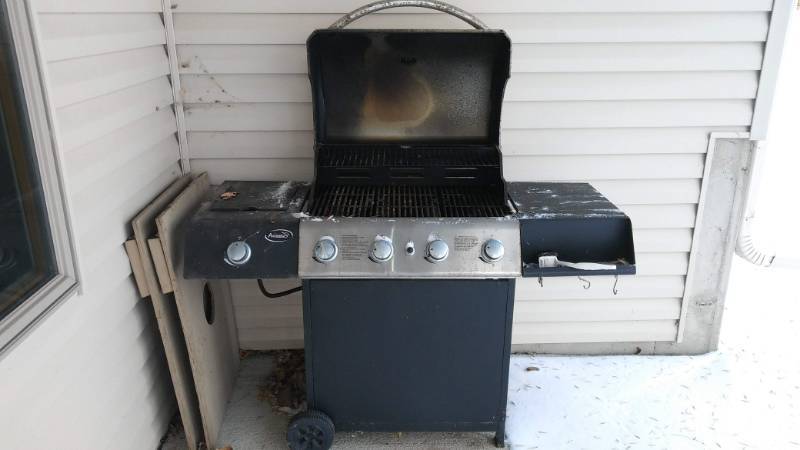 lot 7 image: Aussie Gas Grill