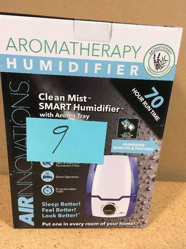lot 9 image: Great Innovations HUMID40-BLUE 1.37GAL Arom Humidifier, Size Large open box in like new condition
