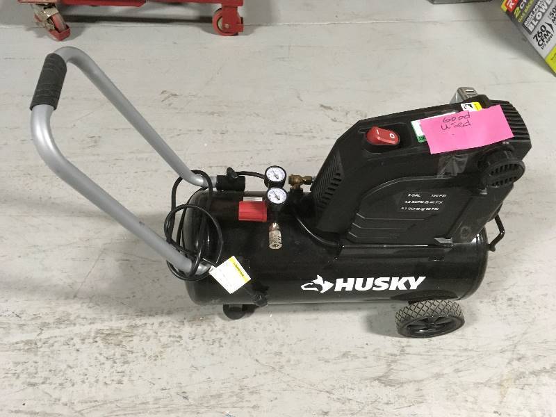 lot 27 image: Husky 8G 150 PSI Hotdog Air Compressor in very good condition