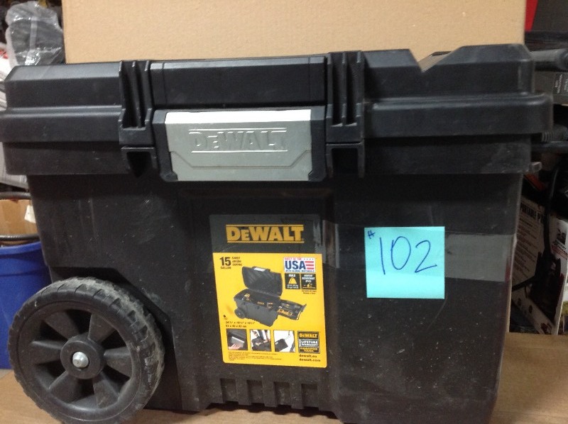 lot 102 image: DEWALT  25 in. 15 Gal. Mobile Tool Box in good conditions