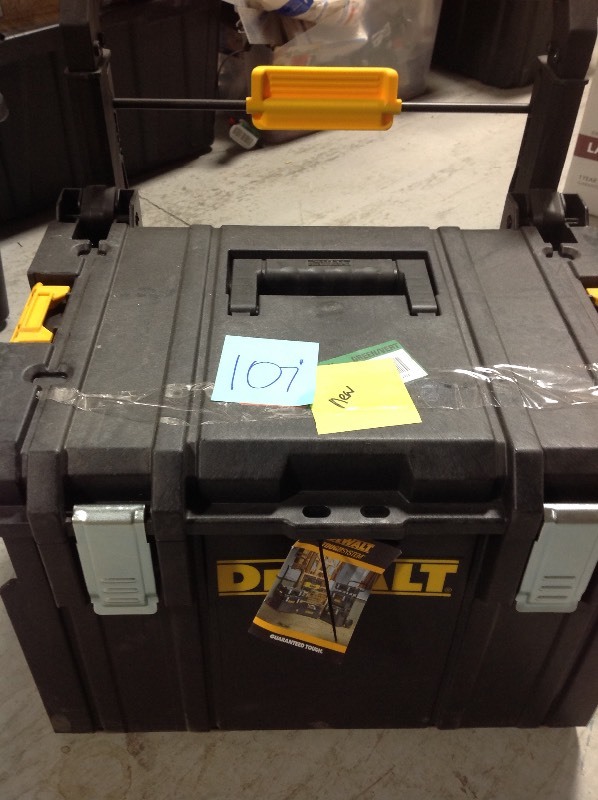 lot 107 image: DEWALT  ToughSystem DS450 22 in. 17 Gal. Mobile Tool Box  in good conditions