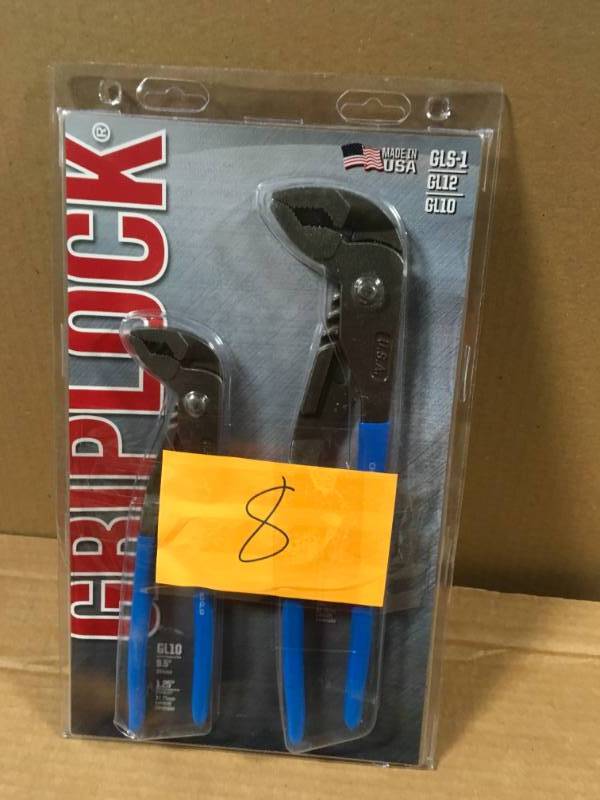lot 8 image: Channellock Griplock 12.5 in. and 9.5 in. Tongue and Groove Pliers Gift Set not used